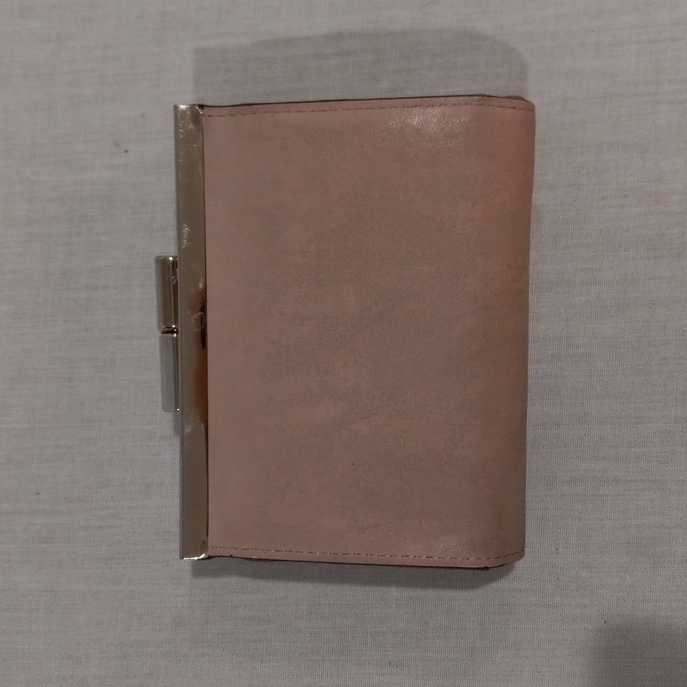 Wallet - Picture 2 of 10